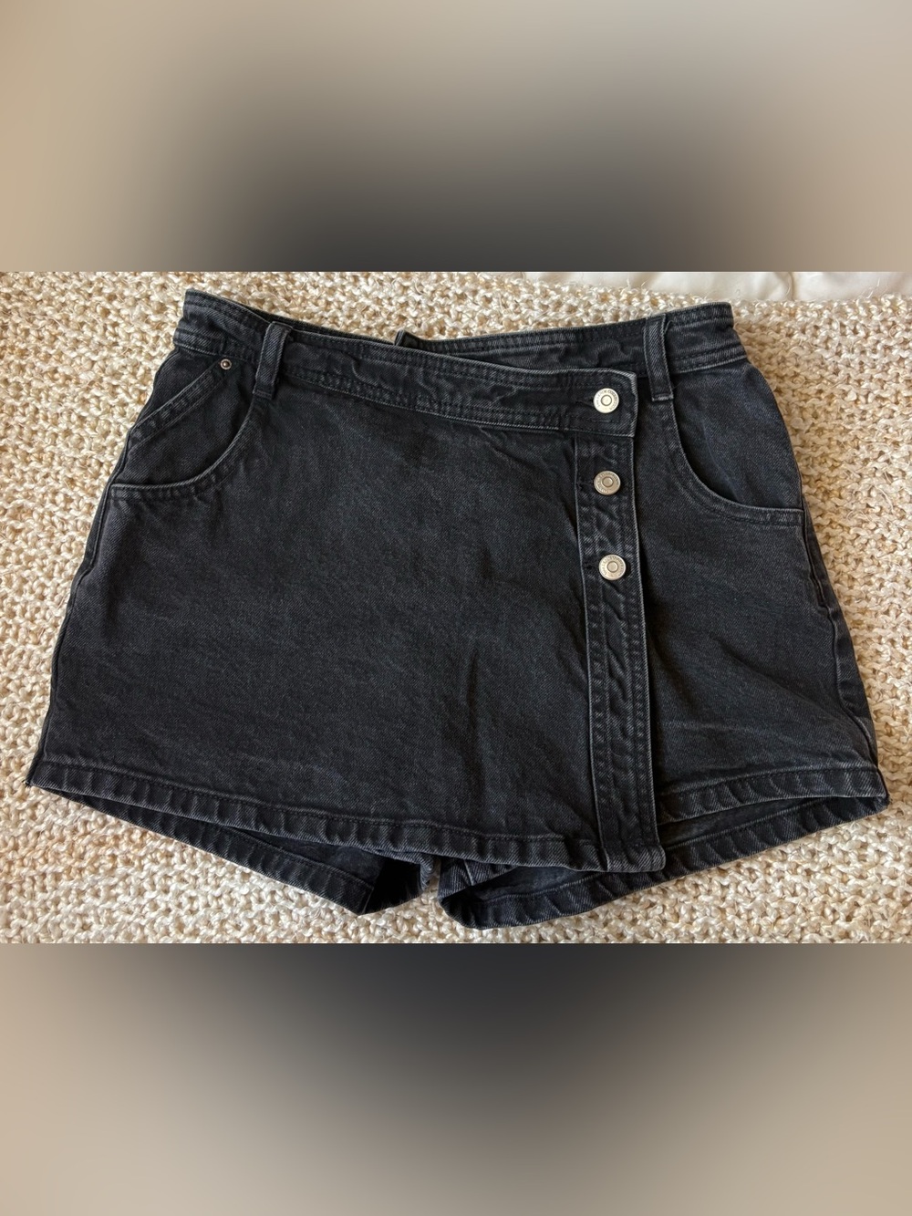 Zara Black Boyfriend Denim Shorts with Button Placket